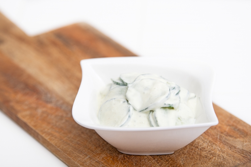 Salát majonézový okurkový se smetanou - 58%/12% – volný