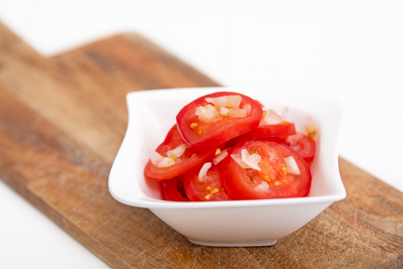 Salát zeleninový přírodní - rajčatový přírodní 71% – volný